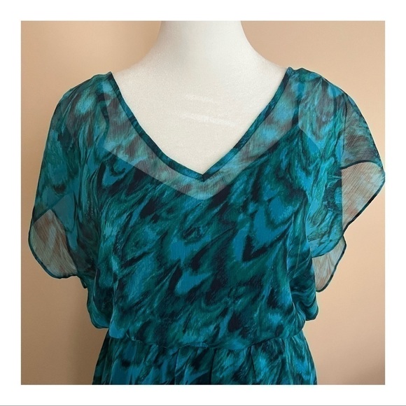 🤍 Peacock-Blue Special Occasion Dress w/ Feathery Pattern || Size Small - Picture 3 of 11